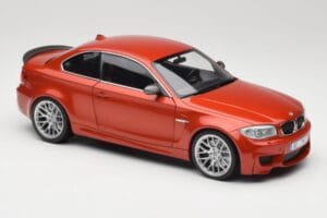 BMW 1M Coupe E82 Sakhir Orange Metallic Minichamps 1:18 110020020 Diecast - image 6 of 8
