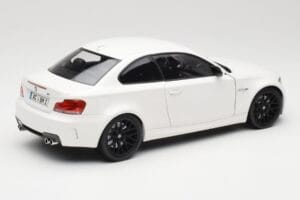 BMW 1M Coupe E82 White Minichamps 1:18 110020022 Diecast - image 3 of 8