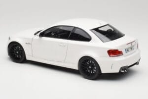 BMW 1M Coupe E82 White Minichamps 1:18 110020022 Diecast - image 7 of 8