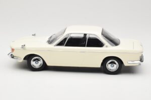 BMW 2000 CS Coupe Cream KK-Scale 1:18 KKDC180121 Diecast - image 3 of 6