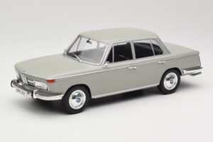 BMW 2000 TI Grey MCG 1:18 MCG18112 Diecast