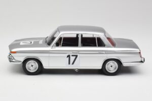 BMW 2000 Ti #17 J. Ickx / H. Hahne 24 Hours of Spa 1966 Winners Minichamps 1:18 107662517 Resin - image 3 of 6