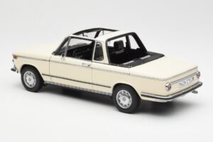 BMW 2002 Baur Cabriolet E10 Chamonix White AUTOart 1:18 70532 Diecast - image 7 of 8