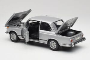BMW 2002 Tii Polaris Silver AUTOart 1:18 80430146517 Diecast - image 5 of 8