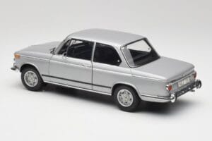 BMW 2002 Tii Polaris Silver AUTOart 1:18 80430146517 Diecast - image 7 of 8