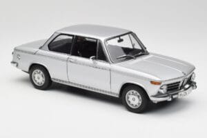 BMW 2002tii Silver AUTOart 1:18 80430151479 Diecast - image 6 of 8