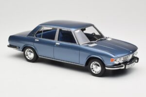 BMW 2500 E3 Blue Metallic BoS Models 1:18 BOS030 Resin - image 4 of 6