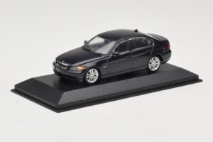 BMW 3 Series E90 Dark Blue Metallic Minichamps 1:43 80420392151-R Diecast - image 3 of 5