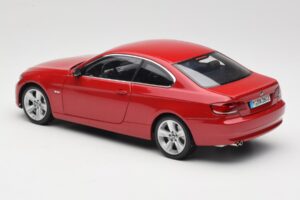 BMW 3 Series E92 Red Kyosho 1:18 80430407219 Diecast - image 7 of 8
