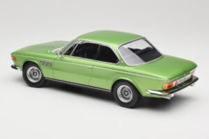 BMW 3.0 CSi E9 Green Metallic Minichamps 1:18 155028034 Diecast - image 5 of 6
