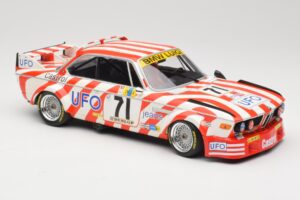 BMW 3.0 CSL E9 #71 Luigi Racing P. Xhenceval / J. Dieudonné 24 Hours of Le Mans 1977 Minichamps 1:18 155772571 Diecast - image 4 of 6
