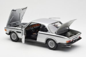 BMW 3.0 CSL E9 Silver Minichamps 1:18 180029020 Diecast - image 5 of 8