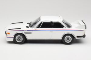 BMW 3.0 CSL E9 White Minichamps 1:18 155028136 Diecast - image 3 of 6