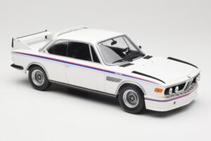 BMW 3.0 CSL E9 White Minichamps 1:18 155028136 Diecast - image 4 of 6