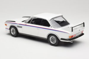 BMW 3.0 CSL E9 White Minichamps 1:18 155028136 Diecast - image 5 of 6