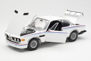 BMW 3.0 CSL E9 With Spoiler Set White Minichamps 1:18 180029021 Diecast - image 2 of 8