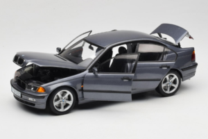 BMW 318i E46 Grey Metallic Dealer Edition UT Models 1:18 80430028459 Diecast - image 2 of 8