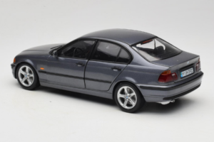 BMW 318i E46 Grey Metallic Dealer Edition UT Models 1:18 80430028459 Diecast - image 7 of 8