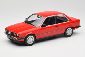 BMW 323i E21 Red Minichamps 1:18 155026000 Diecast
