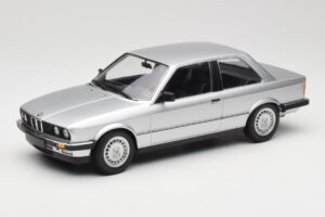 BMW 323i E21 Silver Minichamps 1:18 155026001 Diecast