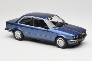 BMW 323i E30 Blue Metallic Minichamps 1:18 155026002 Diecast - image 4 of 6