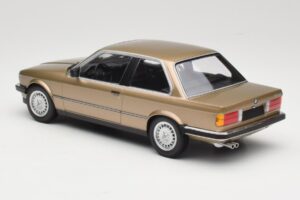 BMW 323i E30 Brown Metallic Minichamps 1:18 155026004 Diecast - image 5 of 6