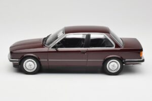 BMW 323i E30 Dark Red Metallic Minichamps 1:18 155026007 Diecast - image 3 of 6
