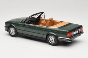 BMW 325i E30 Cabriolet Green MCG 1:18 MCG18545 Diecast - image 5 of 6