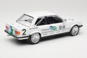 BMW 325i E30 #2 O. Manthey Vogelsang Automobile 3rd Place Eifel Race DTM 1986 Minichamps 1:18 155862602 Diecast - image 2 of 6