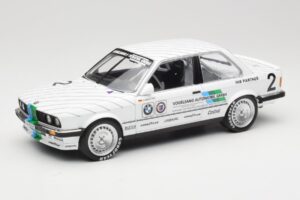 BMW 325i E30 #2 O. Manthey Vogelsang Automobile 3rd Place Eifel Race DTM 1986 Minichamps 1:18 155862602 Diecast