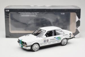 BMW 325i E30 #2 O. Manthey Vogelsang Automobile 3rd Place Eifel Race DTM 1986 Minichamps 1:18 155862602 Diecast - image 6 of 6