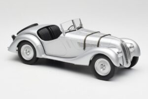 BMW 328 Silver Minichamps 1:18 155025030 Diecast - image 4 of 6