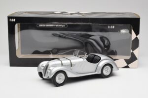 BMW 328 Silver Minichamps 1:18 155025030 Diecast - image 6 of 6