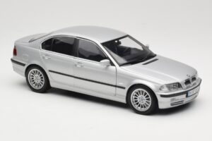 BMW 330i E46 Silver UT 1:18 80430302328 Diecast - image 6 of 8