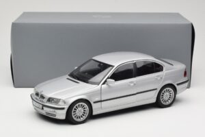 BMW 330i E46 Silver UT 1:18 80430302328 Diecast - image 8 of 8