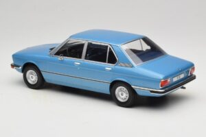 BMW 5 Series E12 Blue MCG 1:18 MCG18541 Diecast - image 5 of 6