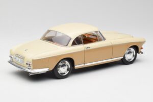 BMW 503 Beige Revell 1:18 8832 Diecast - image 3 of 8