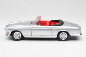 BMW 503 Silver Revell 1:18 18787 Diecast - image 4 of 8