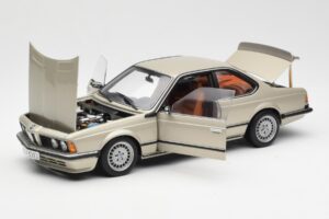 BMW 635 CSi E24 Bronzit Beige Metallic AUTOart 1:18 70523 Diecast - image 2 of 8