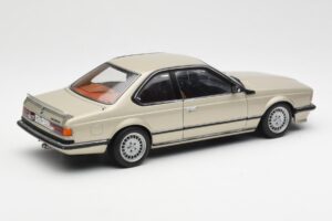 BMW 635 CSi E24 Bronzit Beige Metallic AUTOart 1:18 70523 Diecast - image 3 of 8