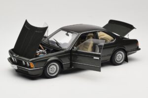 BMW 635 CSi E24 Malachit Green Metallic AUTOart 1:18 70522 Diecast - image 2 of 8
