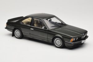 BMW 635 CSi E24 Malachit Green Metallic AUTOart 1:18 70522 Diecast - image 6 of 8