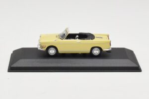 BMW 700 Cabriolet Yellow Minichamps 1:43 BMW002 Diecast
