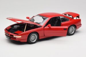 BMW 850Ci E31 Brilliant Red Revell 1:18 8827 Diecast - image 2 of 8