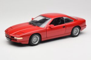 BMW 850Ci E31 Brilliant Red Revell 1:18 8827 Diecast