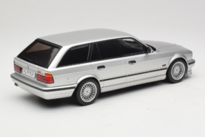 BMW Alpina B10 E34 4.6 Touring Silver MCG 1:18 MCG18332MCW Diecast - image 2 of 6