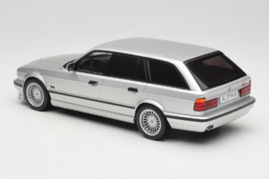 BMW Alpina B10 E34 4.6 Touring Silver MCG 1:18 MCG18332MCW Diecast - image 5 of 6
