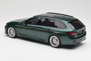BMW Alpina B5 G31 Touring Green GT Spirit 1:18 GT475 Resin - image 3 of 5
