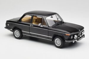BMW 2002 L E10 Black AUTOart 1:18 70603 Diecast - image 6 of 8