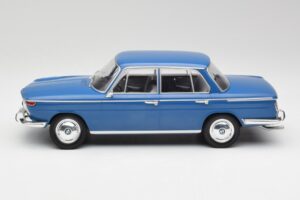 BMW 2000 Tilux E120 Caribe Blue MCG 1:18 MCG18291 Diecast - image 3 of 6